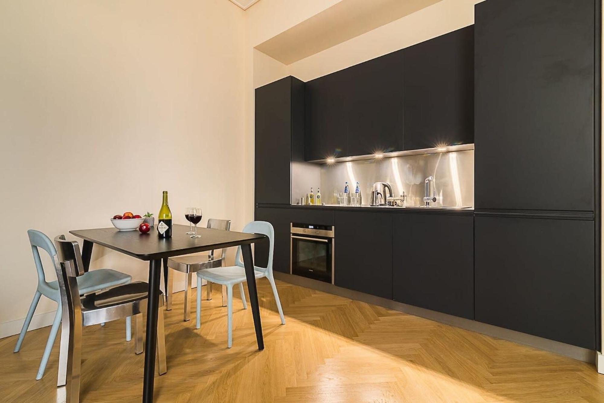 Rent Like Home - Hoza 39 Warschau Exterior foto